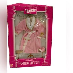 NEW Vintage Mattel Barbie Lingerie Fashion Avenue Pink Robe Set